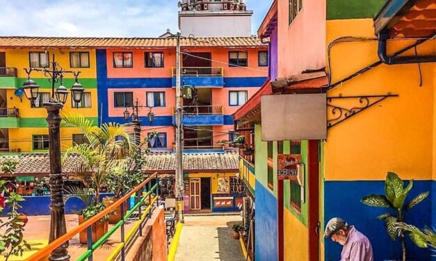 Guatapé se prepara para las Fiestas de los Zócalos