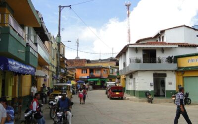 Yalí se prepara para una fiesta de color y reconstrucción social