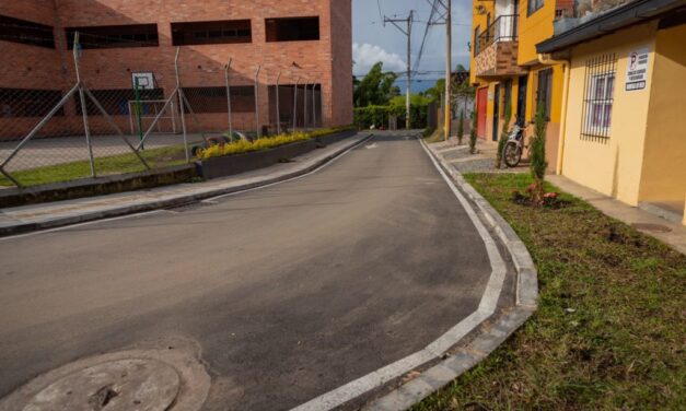 Fue inaugurada la pavimentación de la vía del sector La Milagrosa en La Ceja