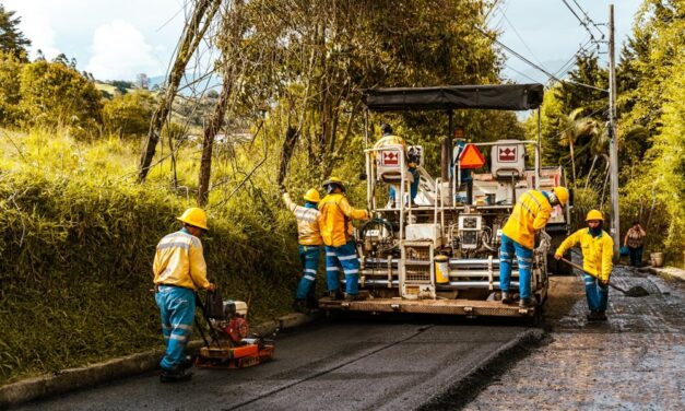 Vías en los cinco corregimientos de Medellín reciben atención a través del Plan Vial Rural
