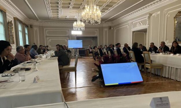 El representante a la cámara Julián Peinado, solicita revisar cifras del presupuesto general para Antioquia