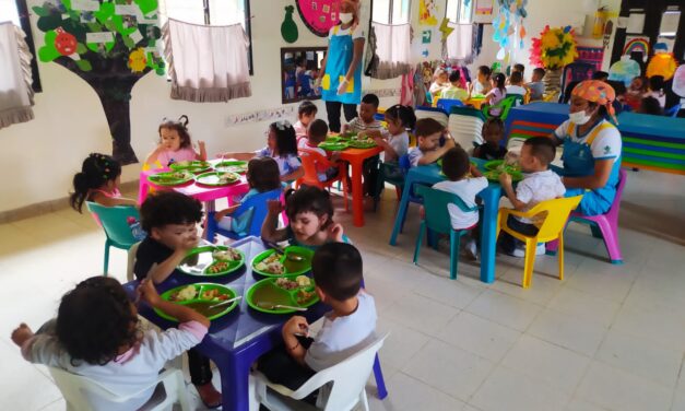 Más de 600 cocineros de Buen Comienzo fueron capacitados para crear platos atractivos para los niños