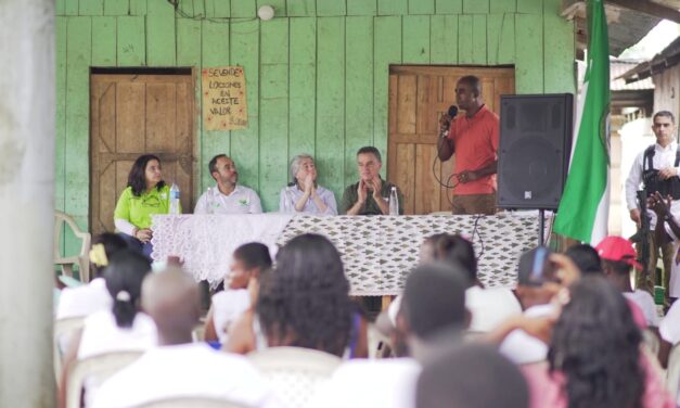 Ministra de Vivienda y gobernador de Antioquia visitaron Playa Murrí, en Vigía del Fuerte, donde el Gobierno Nacional aportará para la reubicación de 152 familias