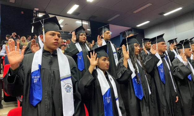 11.220 estudiantes de Medellín obtuvieron doble titulación gracias a los programas de Media Técnica