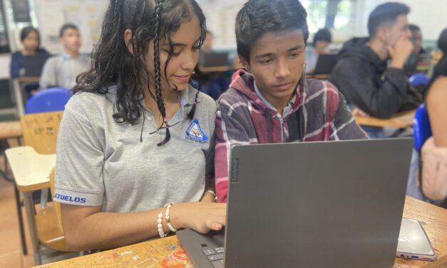 La Administración Distrital continuará ejecutando acciones y estrategias para avanzar en la transformación educativa de Medellín