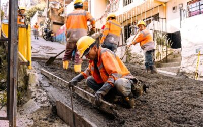 Medellín mejora sus vías en concreto para garantizar la movilidad de más de 20.000 personas