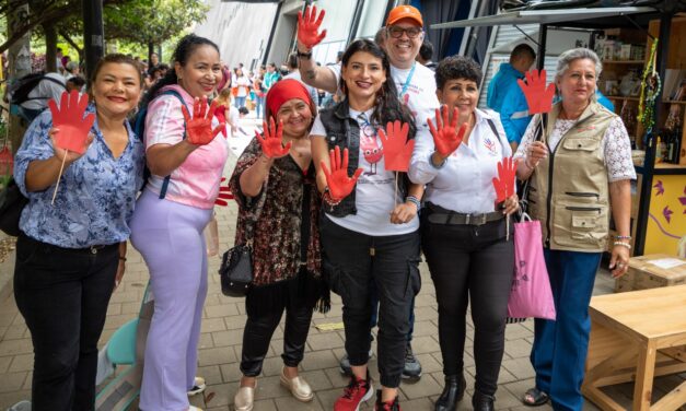 Medellín rechaza la utilización de menores por parte de grupos armados en el marco del Día Internacional de las Manos Rojas