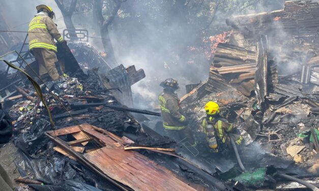 Tres viviendas afectadas dejó incendio estructural en el sector de Moscú