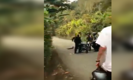 Operativo en vía hacía Fredonia terminó a los golpes entre policía y motociclista