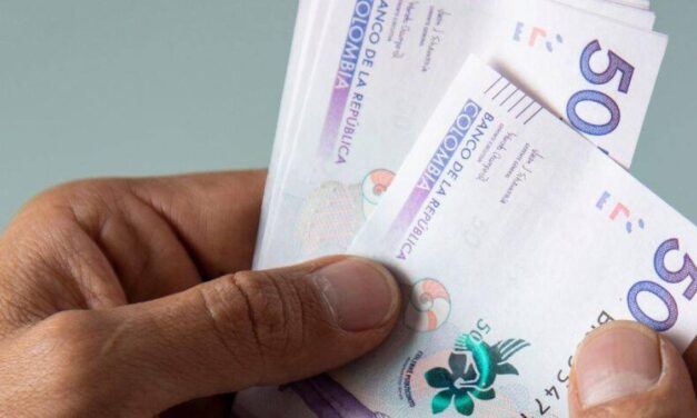 El presidente le pide a fondos privados traer los ahorros de pensión del extranjero, para evitar pérdidas