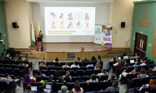 Antioquia trabaja para eliminar barreras en la atención y acceso a la justicia de las mujeres víctimas de violencia