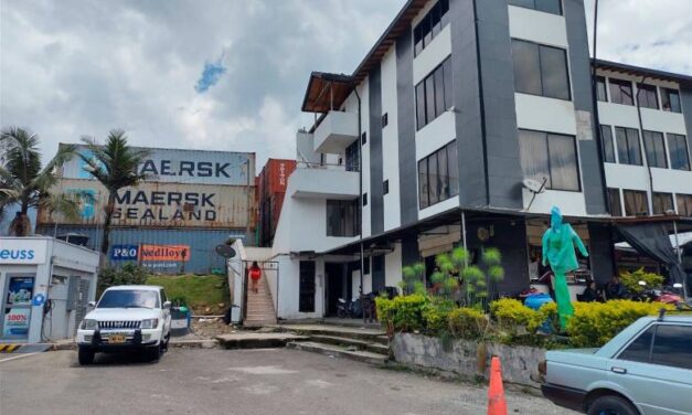 Una mujer fue asesinada dentro de un hotel en Caldas y su pareja fue capturada