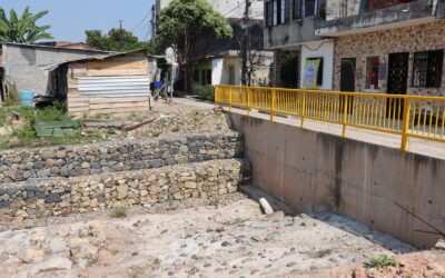Dagran y Alcaldía de Puerto Berrío inauguraron muro de contención y estabilización del terreno para evitar colapso de viviendas en el sector El Cacique