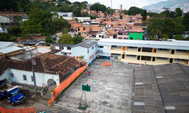 Con la renovación integral de la sede Conrado González Mejía, de Robledo, inician obras de mejoramiento en las I. E. de la comuna 7