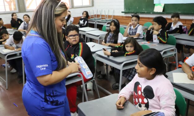La Alcaldía de Medellín entregará 60.000 kit bucales en las instituciones educativas de la ciudad