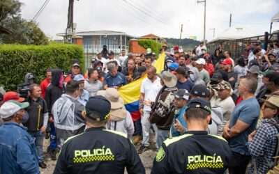 Medellín Crítico 12 Operativo de demolición en Santa Elena fue suspendido temporalmente, pero procesos de control urbanístico en el territorio continuarán