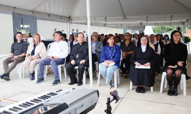 Hospital Mental de Antioquia rindió homenaje a su fundadora, María de Jesús Upegui