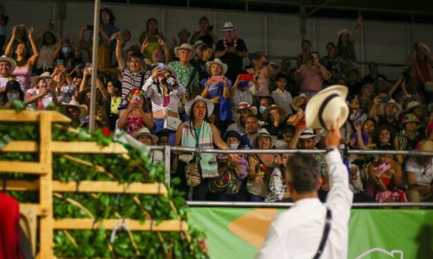 Desfile de Silleteros tendrá graderías de empresarios sólo si la ciudadanía puede acceder de forma gratuita