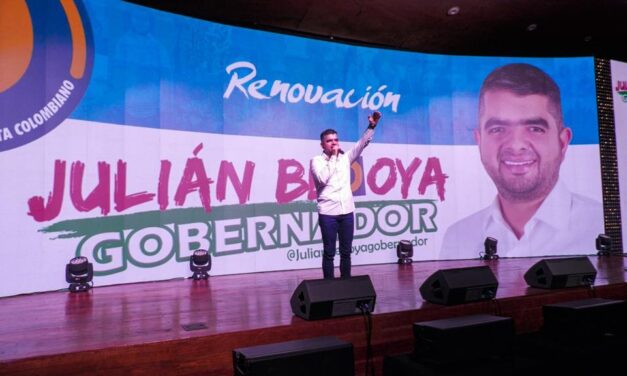 Multitudinario respaldo a Julián Bedoya: 67 alcaldes representados en sus primeras damas se suman a esta campaña