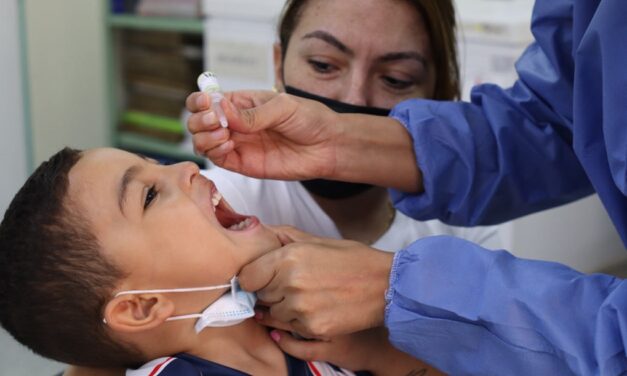 Medellín refuerza medidas para el inicio de la temporada escolar con la primera jornada nacional de vacunación del año