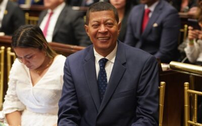 Representante Hernando González exige mayor compromiso del gobierno con PND, además denuncia el abandono del Pacífico Colombiano