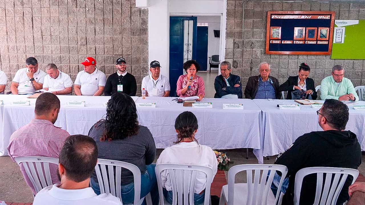 250321-Estructuras-armadas-del-Valle-de-Aburra-se-comprometen-a-extender-piloto-foto-1280 Paz total