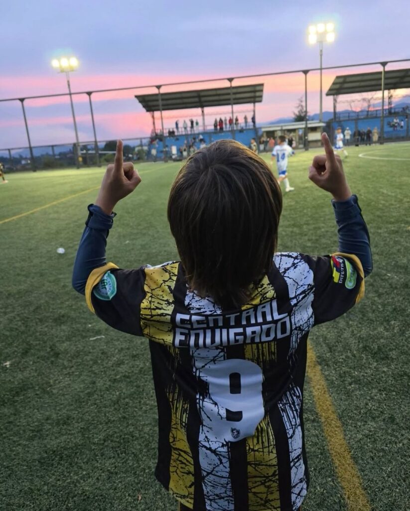 Maxi Restrepo: Fútbol y Ajedrez Maxi Foto