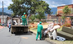 Itagüí revisa continuidad del operador de aseo por mal servicio Basura