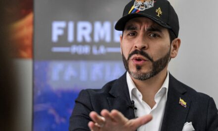 El «bloque de defensa» de Abelardo de la Espriella: viejas fórmulas y mismos métodos, recuperando las prácticas paraestatales de un viejo conocido.