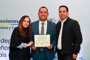 Un itagüiseño en el Senado 1 Un itagüiseño en el Senado Senadores Itagui
