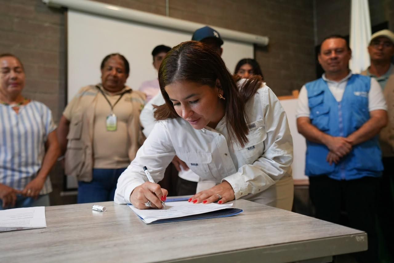 omunidades e instituciones firman acuerdo por el corredor del jaguar en Antioquia.