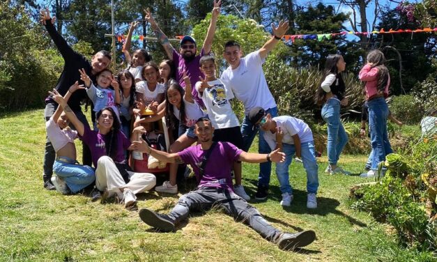 Circo social en la Comuna 13 transforma a jóvenes