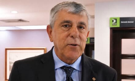 Alberto Uribe Correa fue elegido representante de los exrectores ante el CSU de la UdeA