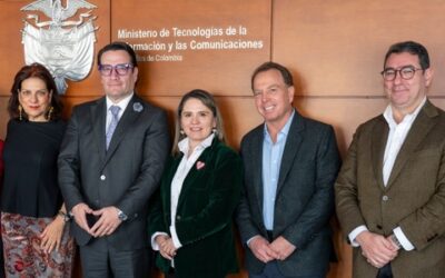 Gobierno y operadores revisan bloqueo de celulares en cárceles