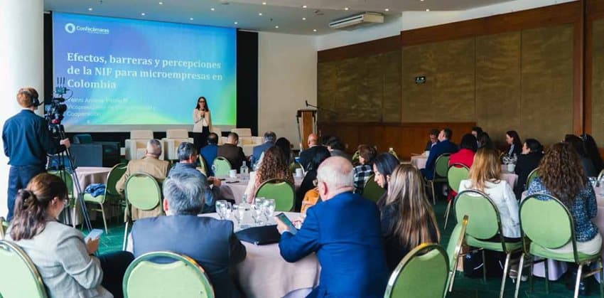 NIF en microempresas se asocian con más crédito Representantes del CTCP y empresarios presentan estudio sobre NIF en microempresas