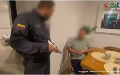 Fiscalía anuncia capturas por red que extraía municiones de depósitos militares