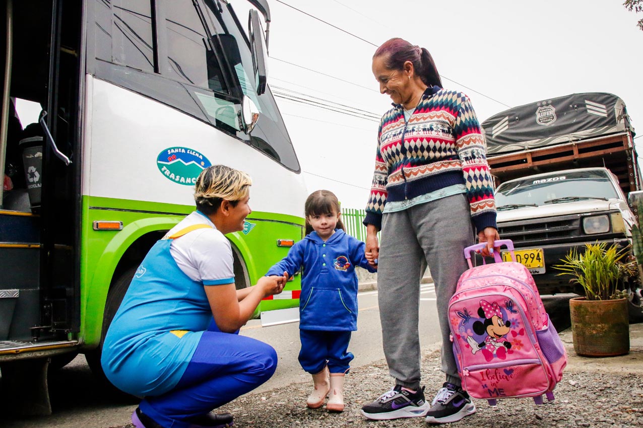 Buen Comienzo atiende a 8.620 niños en corregimientos Imagen institucional de Buen Comienzo sobre atención a la primera infancia en corregimientos de Medellín