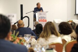 Arjona ratifica respaldo del Gobierno a las CAR y descarta recentralización