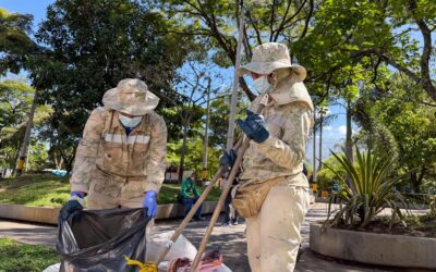 Medellín interviene cinco zonas críticas del centro con jornadas de limpieza y control