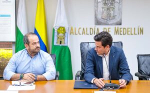 Consejo Distrital de Política Social revisó pobreza, niñez y cuidado en Medellín