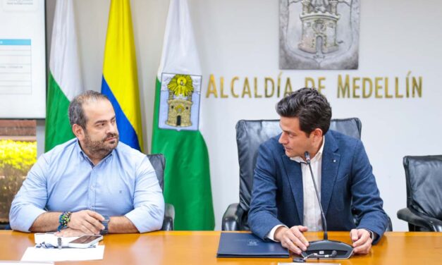 Consejo Distrital de Política Social revisó pobreza, niñez y cuidado en Medellín